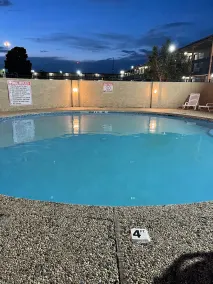 Plaza Inn - Piscine