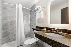 Howard Johnson by Wyndham Toms River - Salle de bain