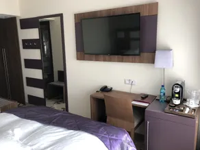 New Belvedere - Room
