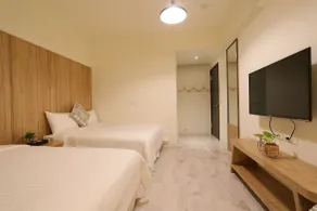 Flora Inn - Room