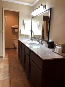 Best Western Lakewood- Historic Landmark - Salle de bain