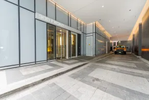 Grand Royal Condos - CN Tower - Camera