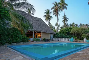 Jafferji Beach Retreat - Pool