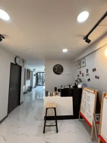 First Villa Life Hostel - Reception