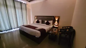 Hotel Keshav Nandan By The Shivaay - Room
