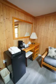 Helmcken Falls Lodge Cabin Rooms and RV Park - Chambre