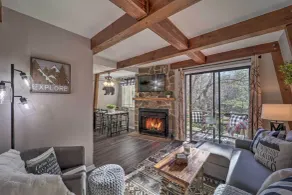 2 Mi to Dtwn Banner Elk! Couples Retreat w/ Deck - Interiör