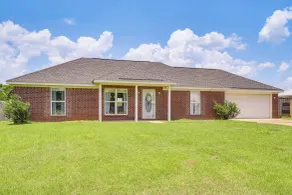 Near Gulf Shores Beaches! Summerdale Home w/ Yard - Interiör