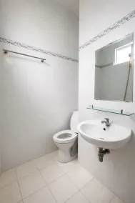 CKC 24H Hotel Near Can Tho City Center - Bathroom