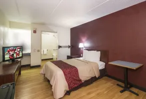 Red Roof Inn Atlanta-Norcross - Room