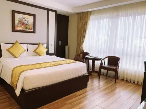 Hoang Minh Chau Ba Trieu Hotel - Room