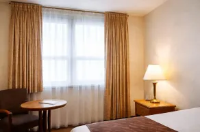 The Dundas Suites - Near Yonge - Living area