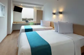 One Leon Poliforum - Chambre