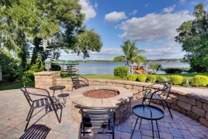 Lakefront Winter Haven Retreat: Hot Tub & Patio! - Interiør