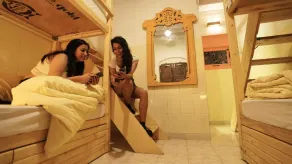 GoSolo Stays Bandra Hostel - Room