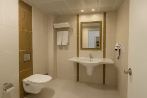 Doruk Hotel and Suites - Bathroom