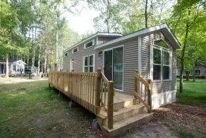 Yukon Trails Camping Resort - Zimmer
