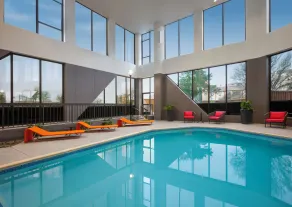 Crowne Plaza Dallas Market Ctr - Love Field, an IHG Hotel - Pool