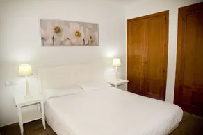 Apartamentos Vista Real - Chambre