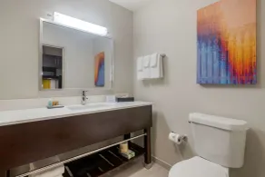MainStay Suites Bricktown - near Medical Center - Salle de bain