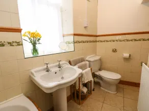 Wayside Cottage - Badezimmer