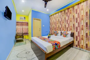 FabHotel Nest - Room