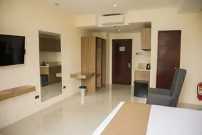 Eastland Hotel And Residences - Zimmer
