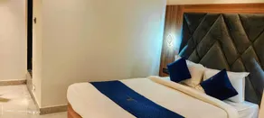 Hotel Victoria Palace & Banquet - Chambre