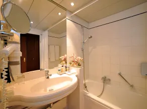 Radisson Blu Hotel Cottbus - Baño