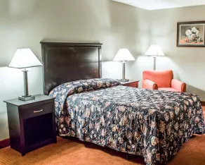 Econo Lodge Burlington I-40 - Chambre
