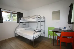 Waikanae Beach TOP 10 Holiday Park - Habitación