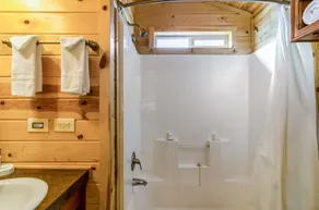 Wilderness Lakes RV Resort - Badeværelse