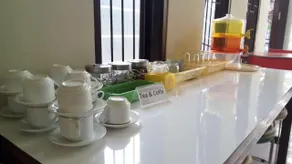 Colorbox House - Restaurant