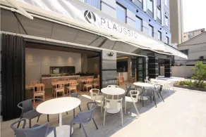 Quintessa Hotel Osaka Shinsaibashi Comic & Books - Restaurant