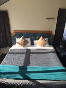 Pembrooke Motor Lodge - Chambre