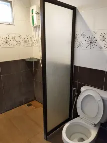 Phetsangsom Resort - Bathroom