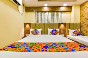 Super Collection O Hotel Raj Palace - Room