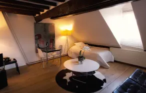Galerie Hotel Dis - Habitación