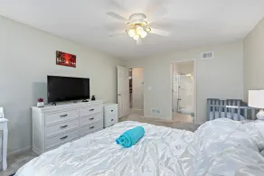 Spacious Kansas City Townhome with 2 Living Rooms Near Downtown and MCI Airport - Room