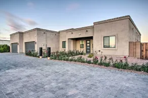 Desert Views, Fire Pit: Serene Phoenix Getaway - Interior