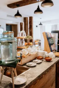 Das Schutzhaus-Bed and Breakfast-Dein Basislager im Salzkammergut - Restaurant