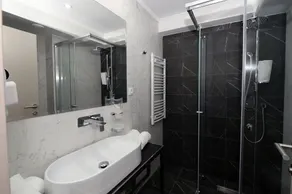 Hotel Alexandar II - Bathroom