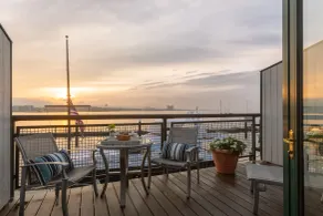 Boston Yacht Haven - Room