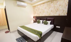 Treebo King'S Court Chandrasekharpur - Room