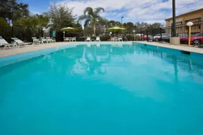 La Quinta by Wyndham Tampa Fairgrounds - Casino - Pool