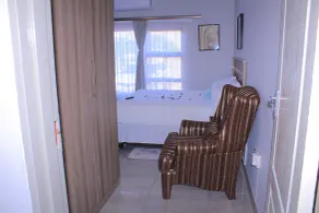 Serene Cottage - Room