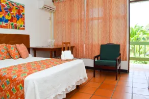 Portsmouth Beach Hotel - Room