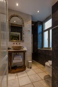 Boutique Hotel Bonjour - Zimmer