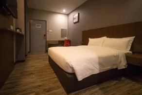 3-Plus Hotel - Værelse