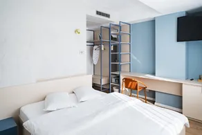 Graffiti Hotel Rooftop - Central Location - Room